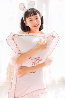 明星专题：希洛·朱莉